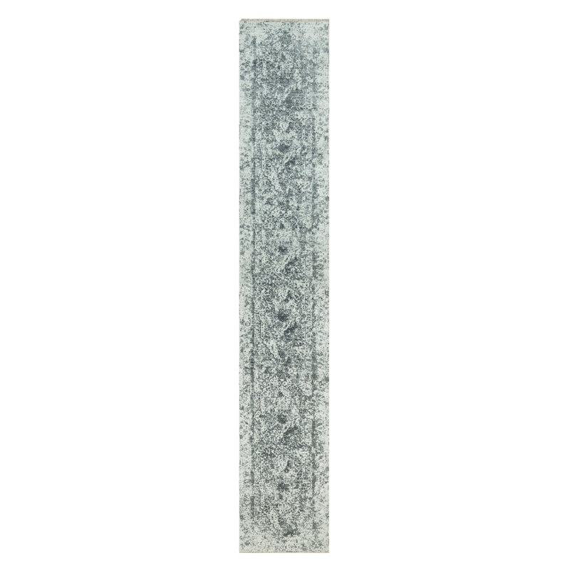 Tapis de couloir unique 2 pi 6 po x 15 pi 8 po Buthayna