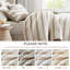 Ensemble de couette 3 pièces pour lit double/queen : design contemporain, rembourrage 200 g/m², lavable à la machine, esthétique et construction inspirées par la facilité d’entretien, envers en microfibre douce.