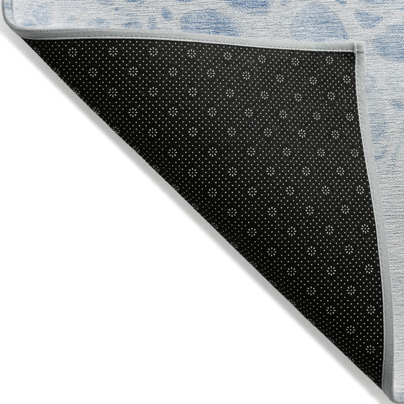 Tapis intérieur / extérieur bleu ciel et bleu denim lavable HomeRoots 5 pi x 8 pi