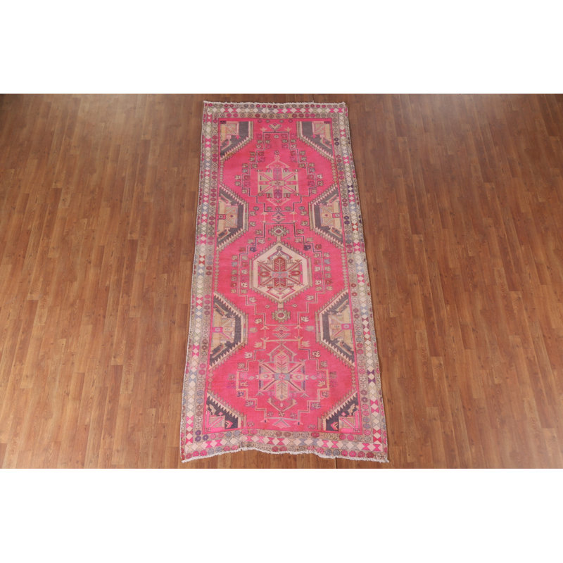 Tapis tribal fuchsia 4 x 10