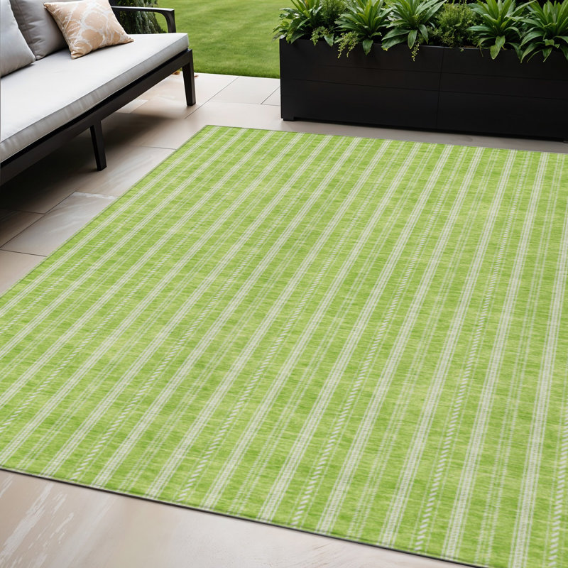 Tapis extérieur lavable rayé vert lime et ivoire 5 pi x 8 pi