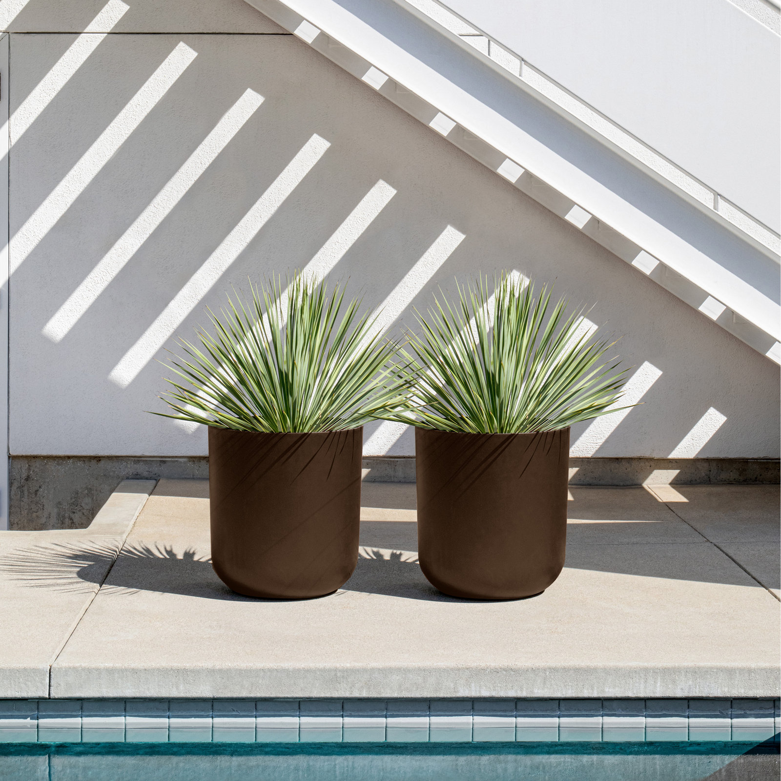 Mason Series Kona Planter, 2, Espresso, 19.75" H x 18.5" W x 18.5" D
