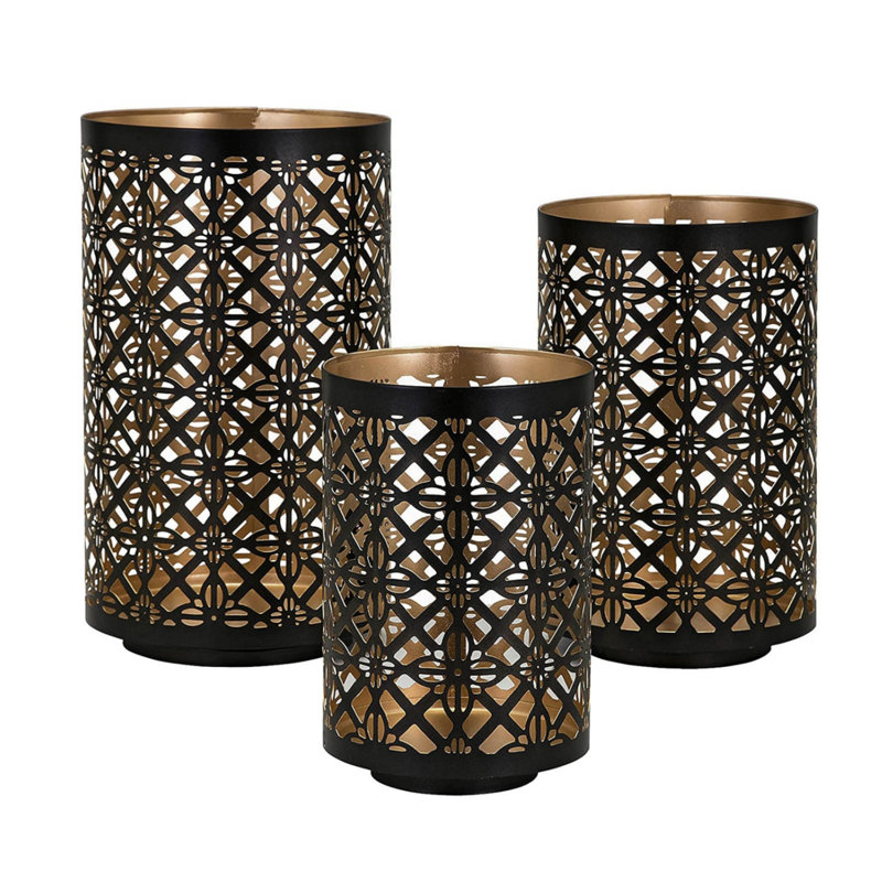 Ensemble de trois lanternes en métal perforé