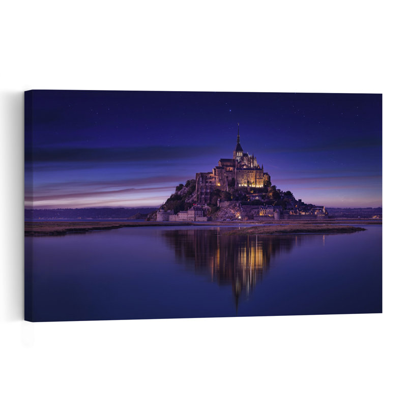 Impression d'art mural représentant le mont Saint-Michel la nuit, un paysage gothique et mystique magique., H 24 po x l 36 po