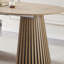 Table de salle à manger extensible ovale avec une conception multifonctionnelle, parfaite pour une utilisation flexible de l'espace et une esthétique moderne