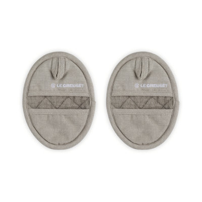 Le Creuset Mini Oven Mitts 8