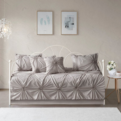 Couvre-lit 6 jours gris foncé avec coussin en forme de diamant Puckered