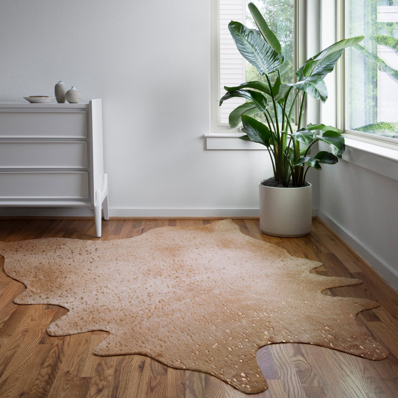 Terrazas Performance Cowhide Animal Print Indoor Rug, Rectangle 5' X 6'6"
