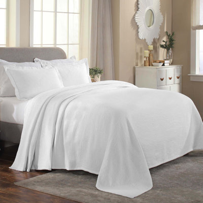 Ensemble de couvre-lit en coton à motif de médaillon à volutes Superior