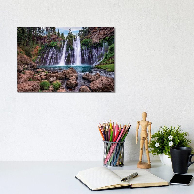 Chute d'eau I, parc commémoratif Mcarthur-Burney Falls, Californie - Giclée sur toile tendue avec châssis