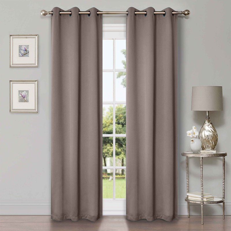 Paire de rideaux obscurcissant avec œillets Millendon, L 42 po x L 84 po, Taupe