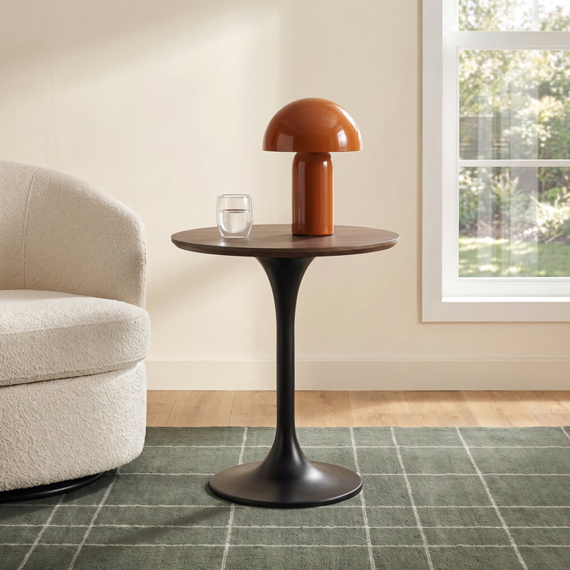 Flow End Table, Walnut