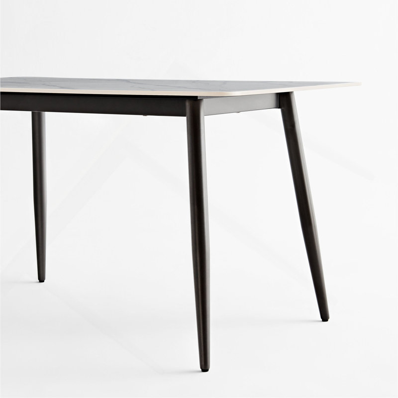Grande table de salle à manger moderne en pierre avec base métallique solide