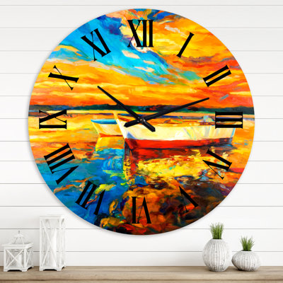 Bateaux blancs et rouges près de la jetée au coucher de soleil - horloge murale nautique et côtière