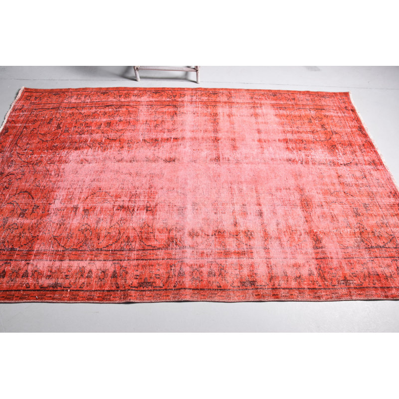 Tapis turc rétro à motif oriental rouge délavé, un ajout idéal au décor du salon