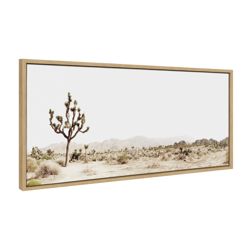 «Lone Joshua Tree» par Amy Peterson, reproduction d'art sur toile encadrée, L 18 po x H 40 po, Naturel