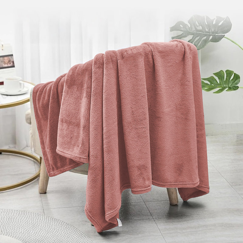 Premium Ultra-Soft Mink Fleece Blanket - Plush, Lightweight & Warm - Cozy Throw for Bed & Sofa, Pink, 240 cm x 200 cm
