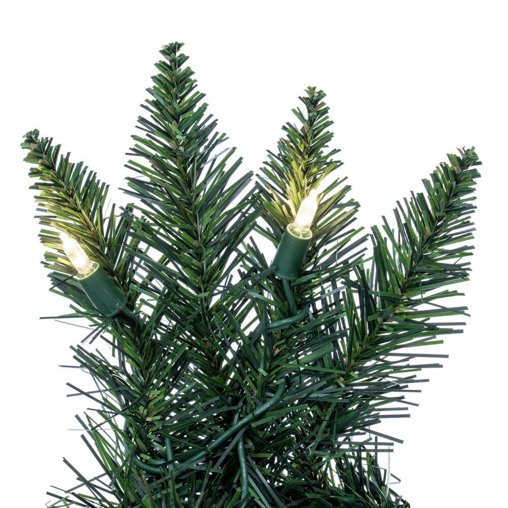 Peabody Pre-Lit Mixed Christmas Wreath, 60" H x 60" W x 3" D, Warm Clear Duplicate