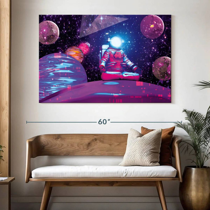 Astronaute mauve cosmique, H 34 po x l 51 po