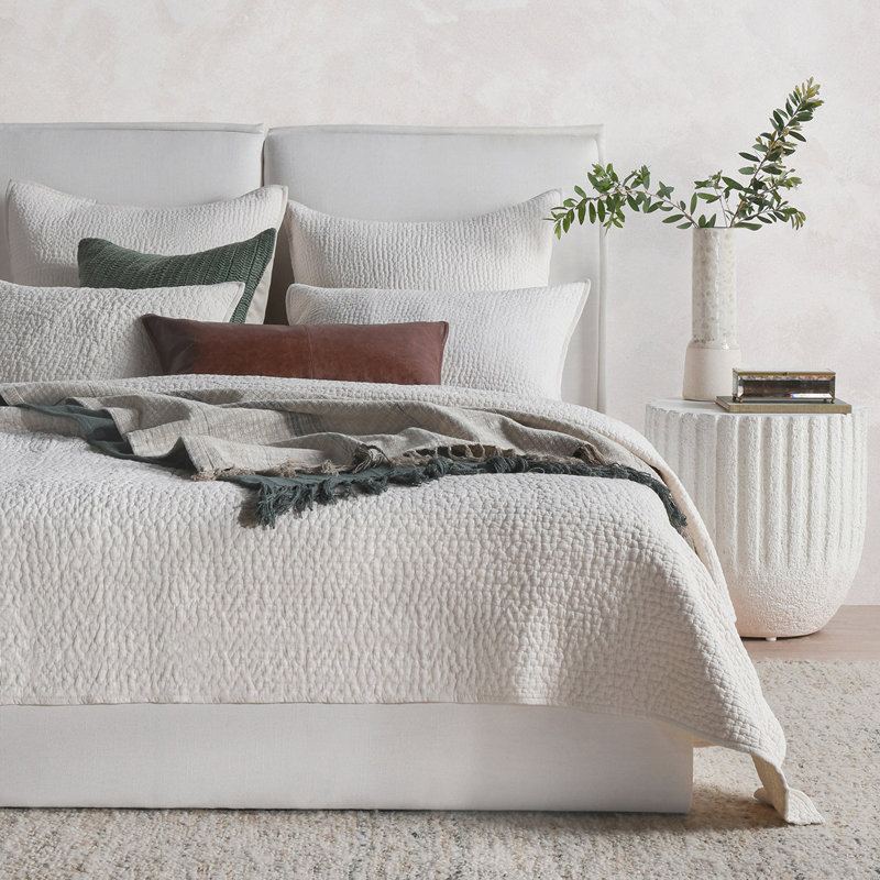 Danica Sham, White, King