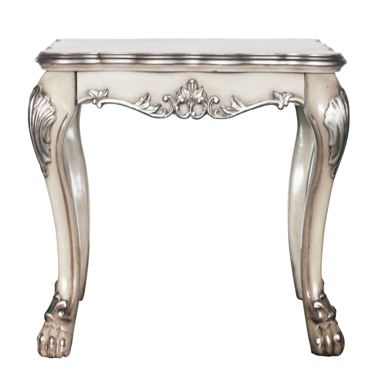 Table de bout traditionnelle carrée en blanc rétro avec détails ornés et plateforme en os massif