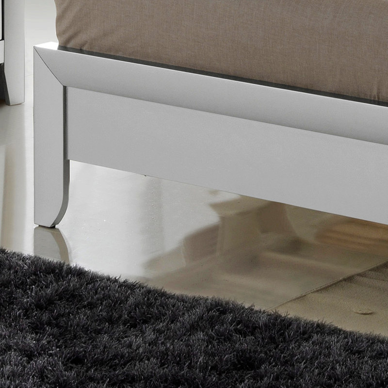 Lehani Upholstered Bed