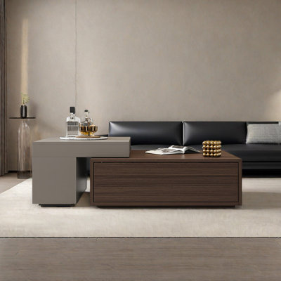 Table basse carrée de style luxueux