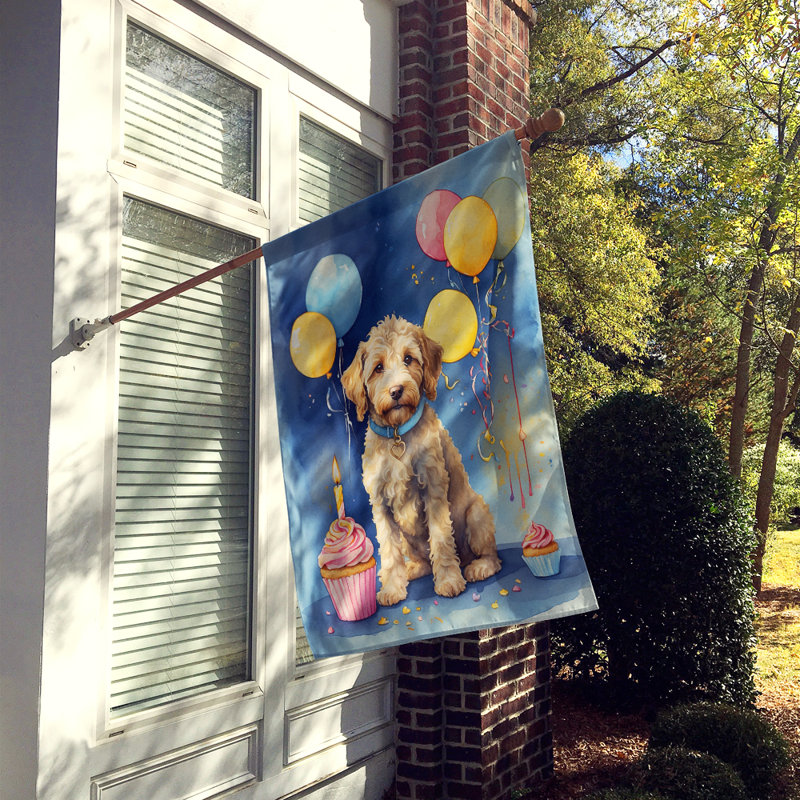 Drapeau «Happy Birthday House», Labradoodle