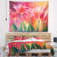 Tulipes dans la tapisserie d'ombre rouge Floral-28482750