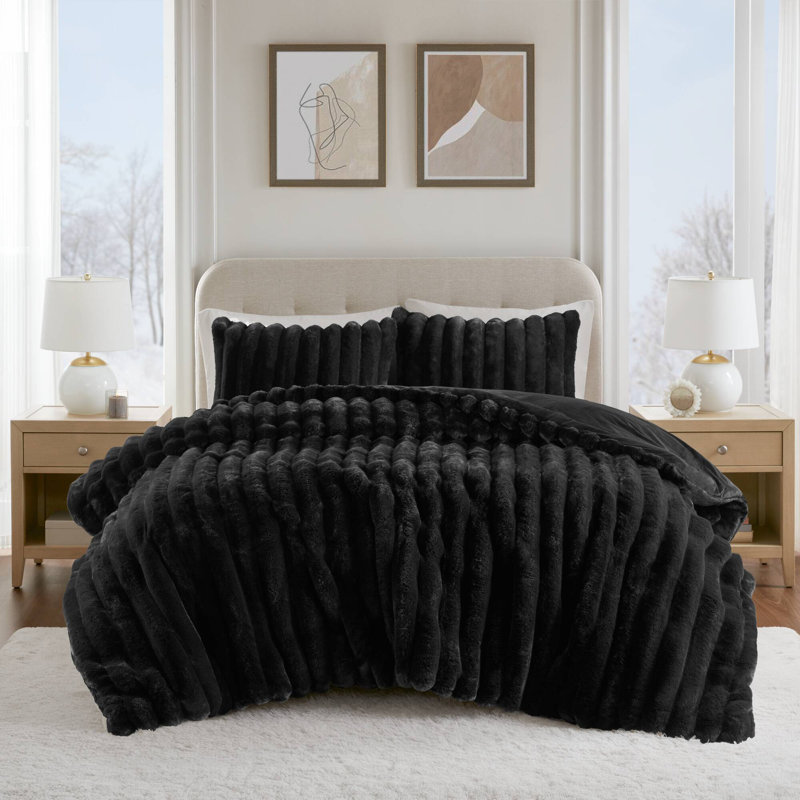 Jasmine Black Ultrasoft Faux Fur 3-Piece King Ribbed Comforter Set, Black, King Comforter + 2 King Shams