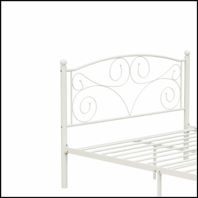 Lit en métal robuste avec structure durable et design moderne et élégant pour un sommeil confortable et élégant