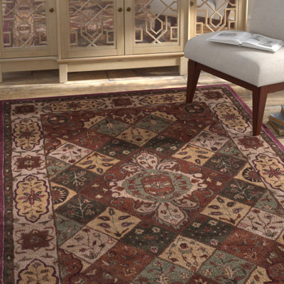 Wahcheechee Hand Tufted Wool/Cotton/Latex Oriental Rug in Rust/Ivory