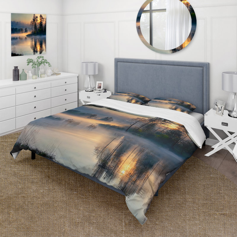 Ensemble de housse de couette en microfibre / polyester Morning Fog Over The Lake Sunset II