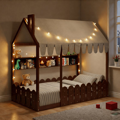 Lit style maison Montessori avec auvent lumineux et tablettes de rangement