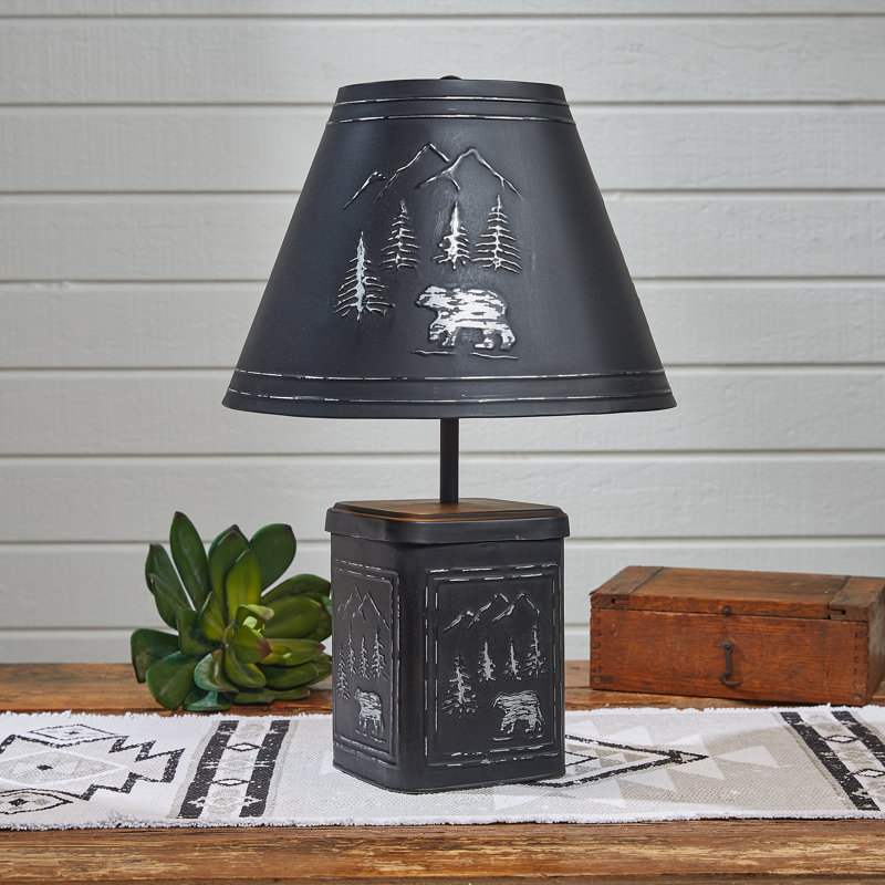 Lampe de table en métal