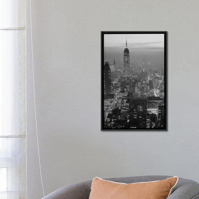 Vue de nuit des années 1960, Manhattan Empire State Building, regardant vers le sud de Midtown, par Vintage Images - impression sur toile tendue sur châssis