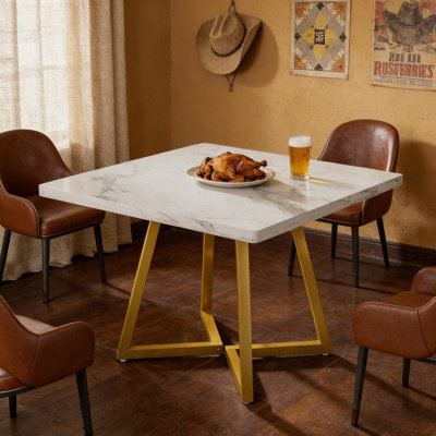 Table basse et salle à manger carrée rétro, parfaite pour les petits espaces et multifonctionnelle dans la cuisine ou le salon.