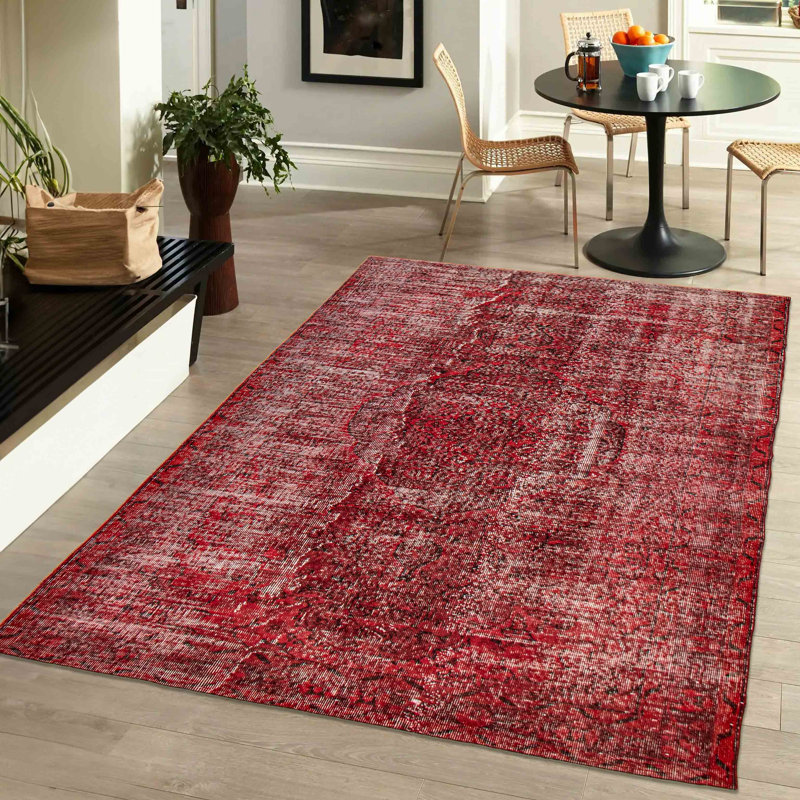 Tapis rouge à transition de couleur 5 pi 6 po x 8 pi 9 po