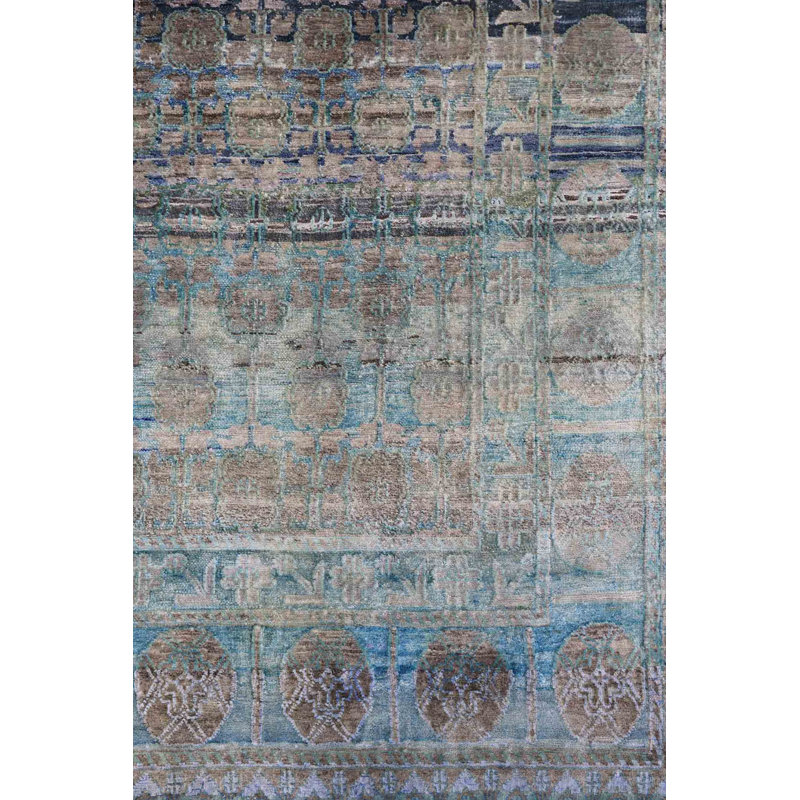 Silk Treasures Geometric Area Rug in Blue