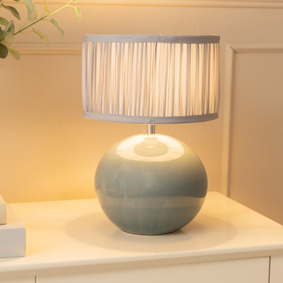 Daeqwon Ceramic Globe Lamp