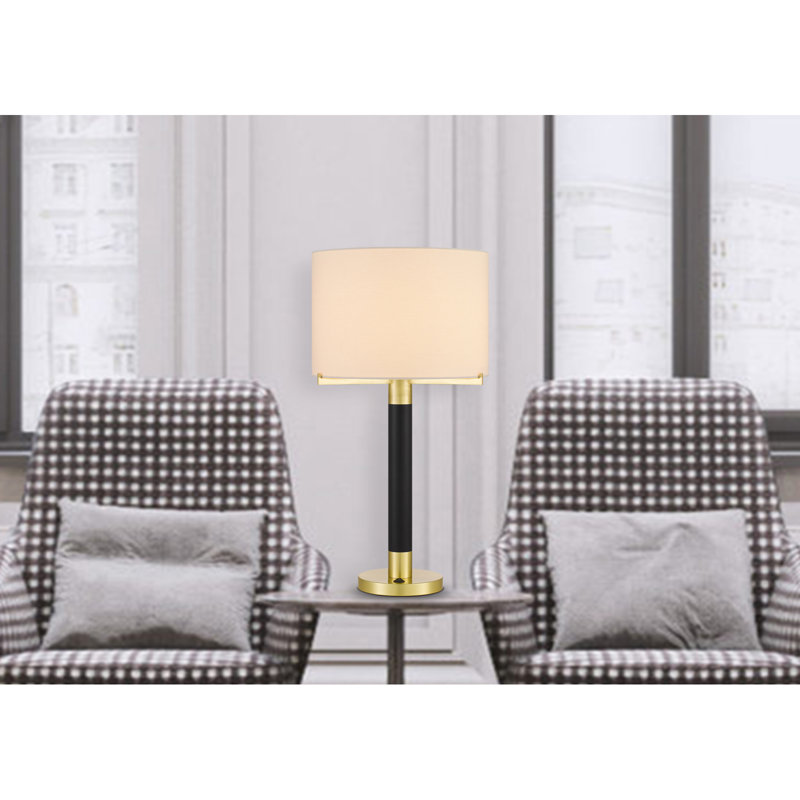 Lampe de table en métal Makenzey