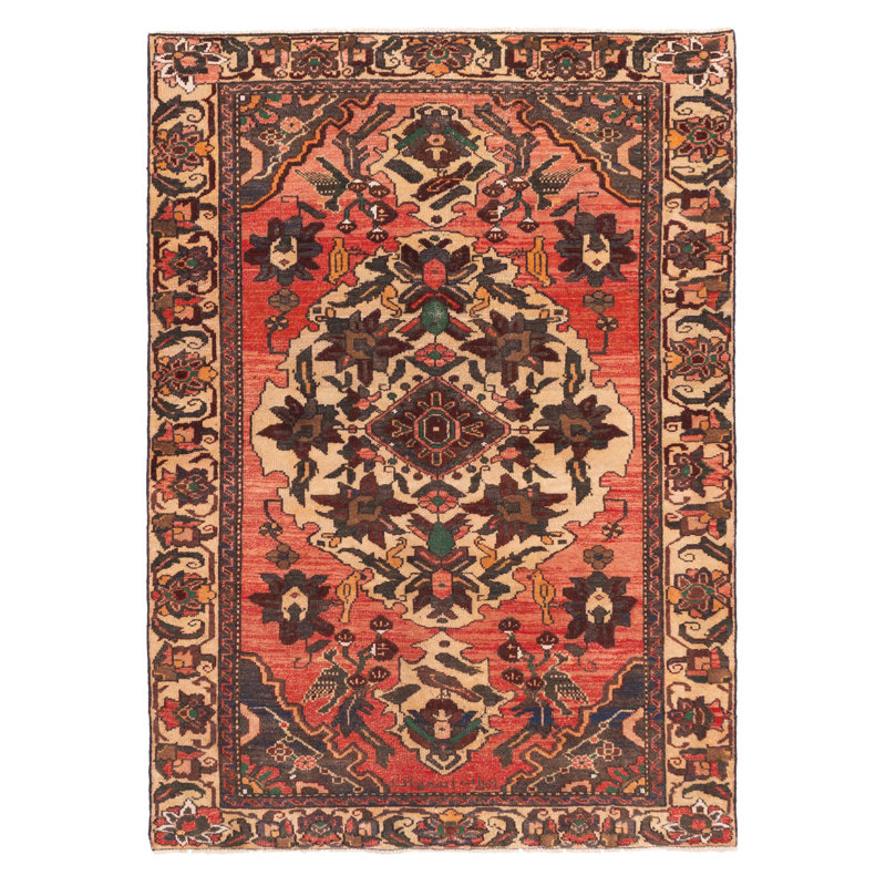 Tapis rouge Anadol 4 pi 7 po x 6 pi 5 po