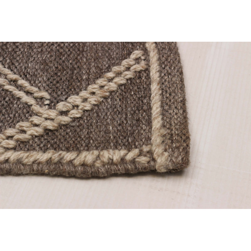 Kilim brun Marrakech 5 pi 3 po x 7 pi 11 po