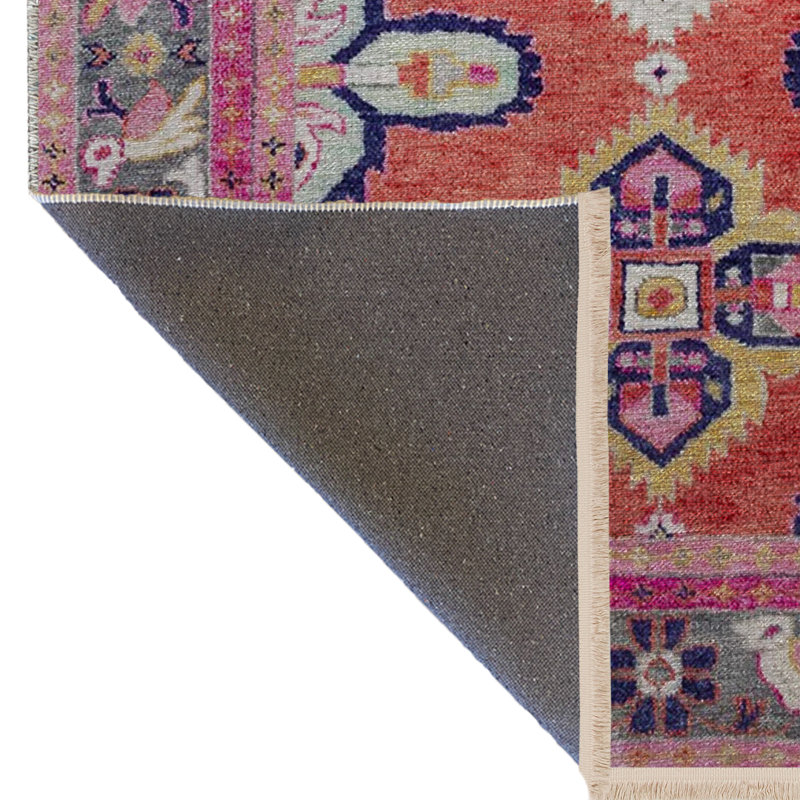 Tapis décoratif multicolore à motif frangé et à motif traditionnel
