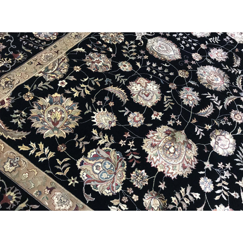 Tapis noir de haute qualité noué à la main