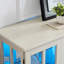 Armoire rétro blanche antique avec tablettes réglables et télécommande élégante et efficace