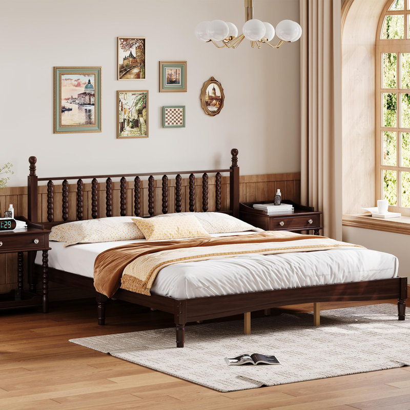 Lit plateforme en bois avec tête de lit en forme de gourde, Très grand lit