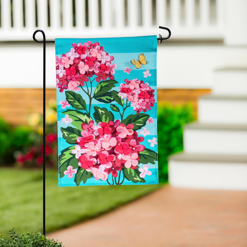 Drapeau de jardin rose avec hortensias