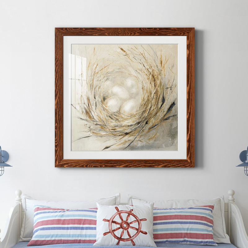 Nid avec œufs pâles - Cadre photo, reproduction d'art sur papier, Encadré de bois de noyer, H 31,5 po x l 31,5 po x P 1,5 po