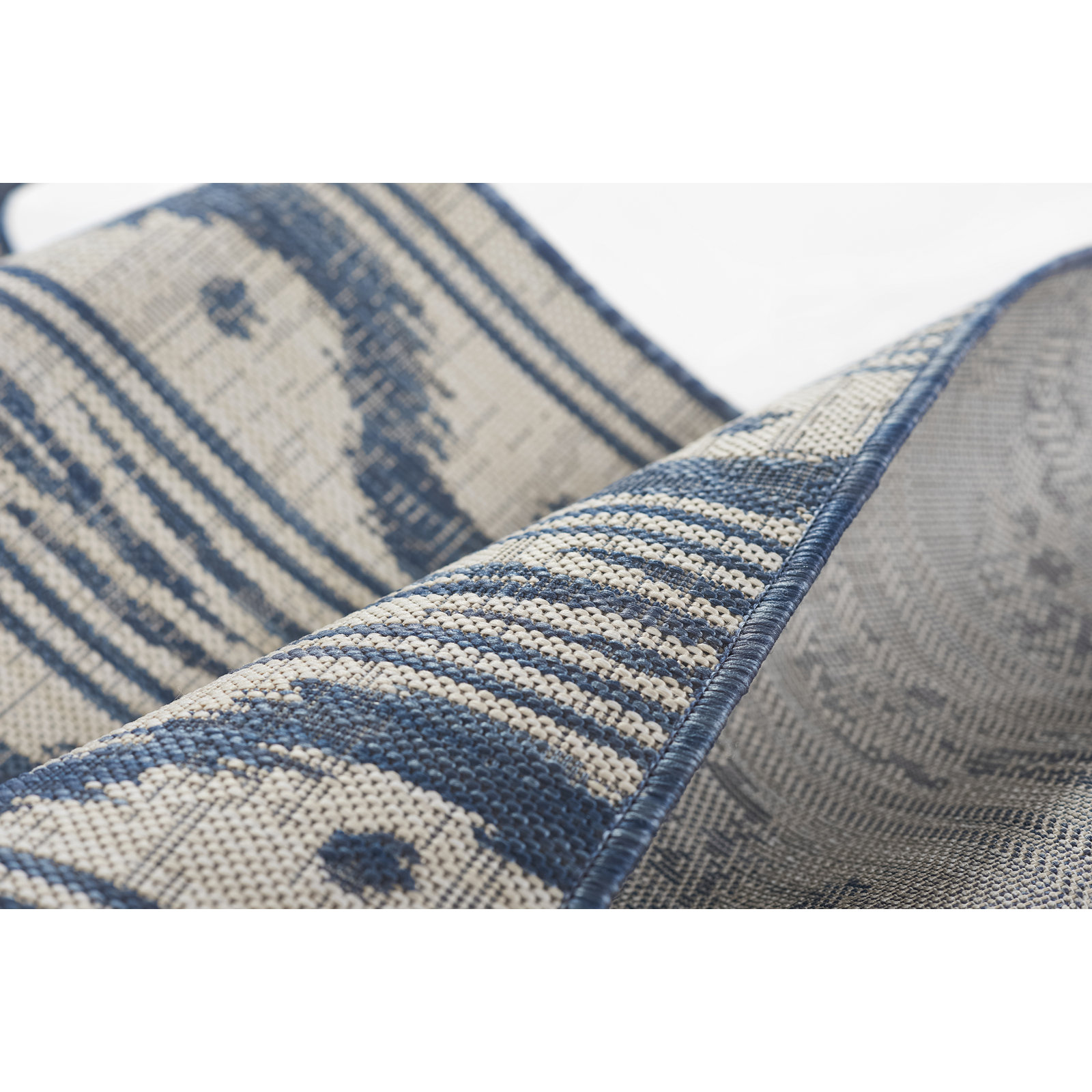 Karini Indoor/Outdoor Rug, Rectangle 3'3" x 5'